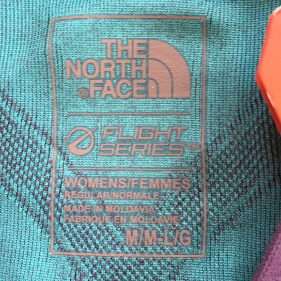 The North Face flight series purple top M/LG - Picture 4 of 6